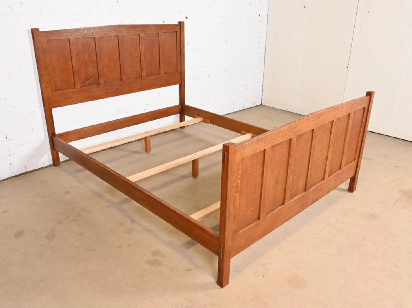 Stickley Mission Arts & Crafts Queen Size Bed