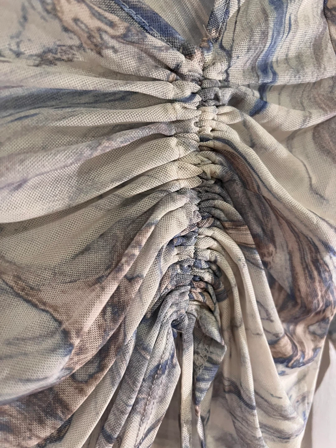 Transparent Marble Print Mesh Ruched Long Sleeve Top - photo 4