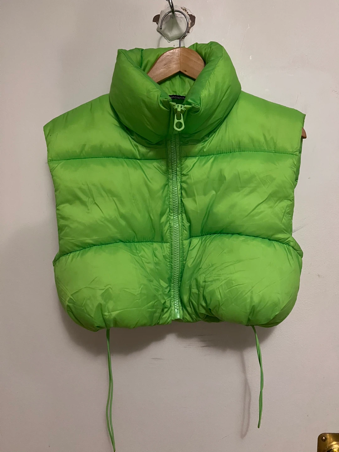 Zara Puffer Vest - Bright Green - Size S/M - photo 4