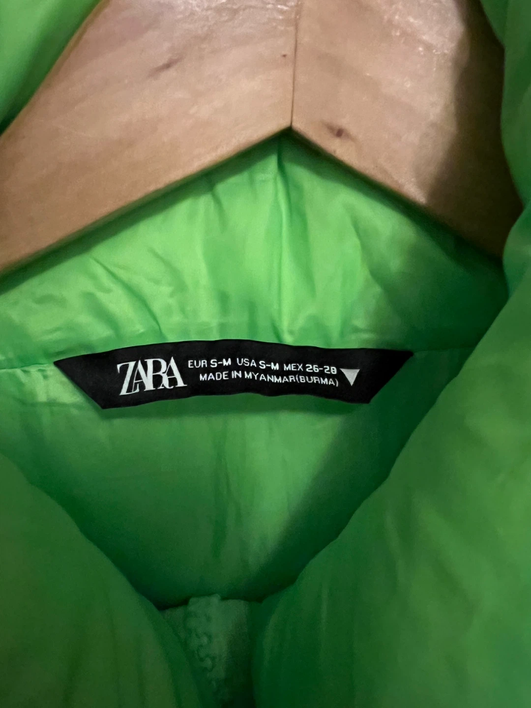 Zara Puffer Vest - Bright Green - Size S/M - photo 3