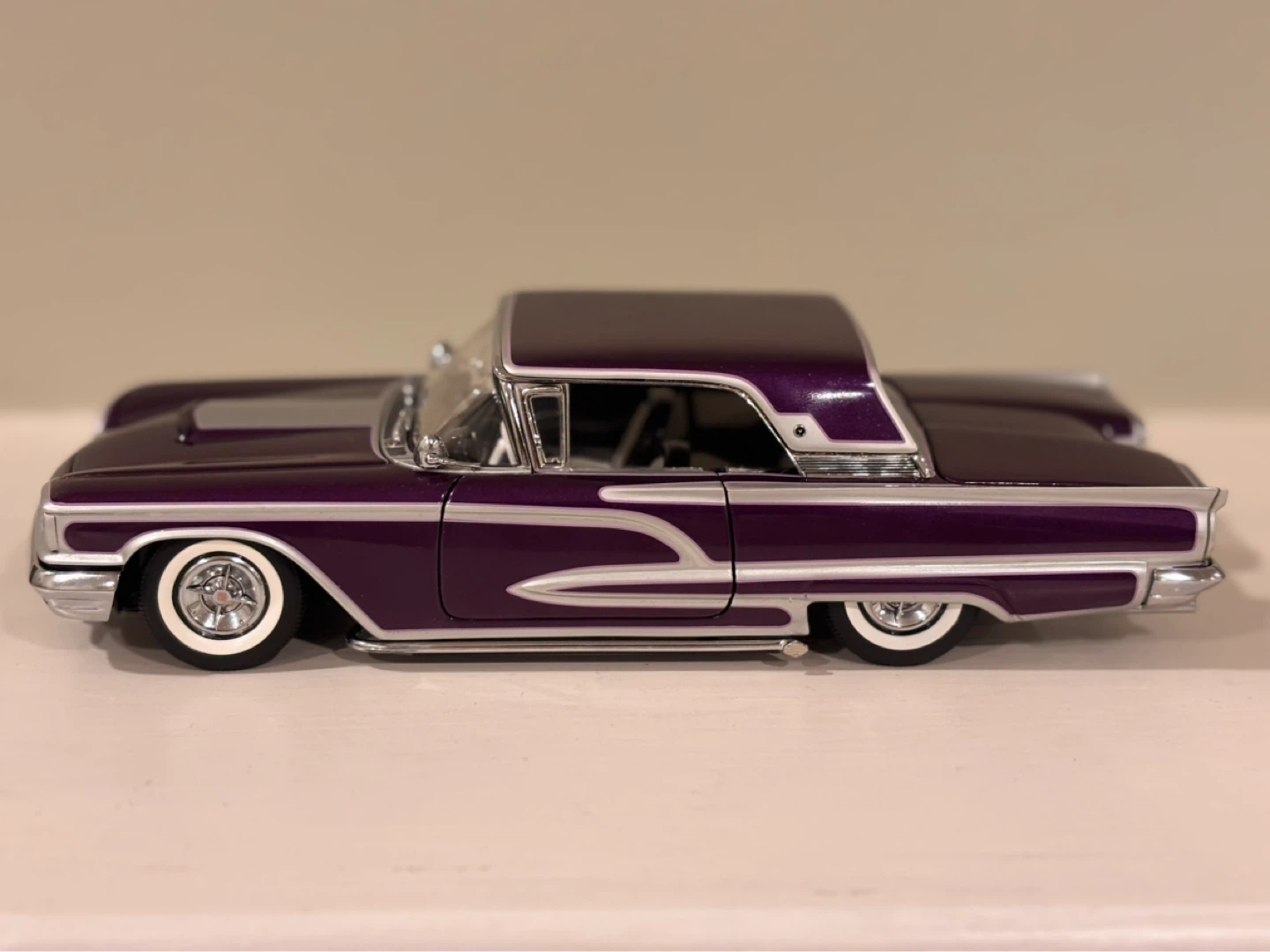 Danbury Mint 1959 Ford Thunderbird Watson custom - photo 4
