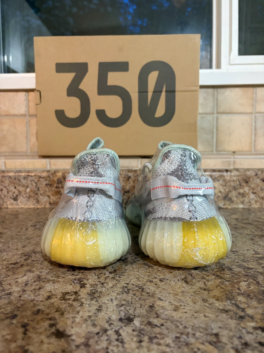 Adidas Yeezy Boost 350 V2 "Beluga Reflective" Size 9 - photo 2