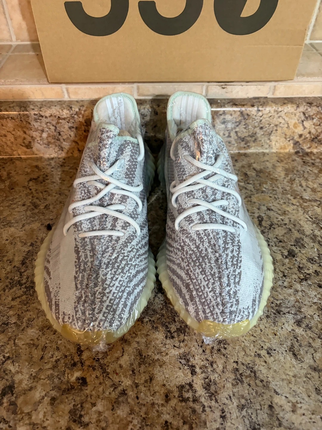 Adidas Yeezy Boost 350 V2 "Beluga Reflective" Size 9 - photo 4