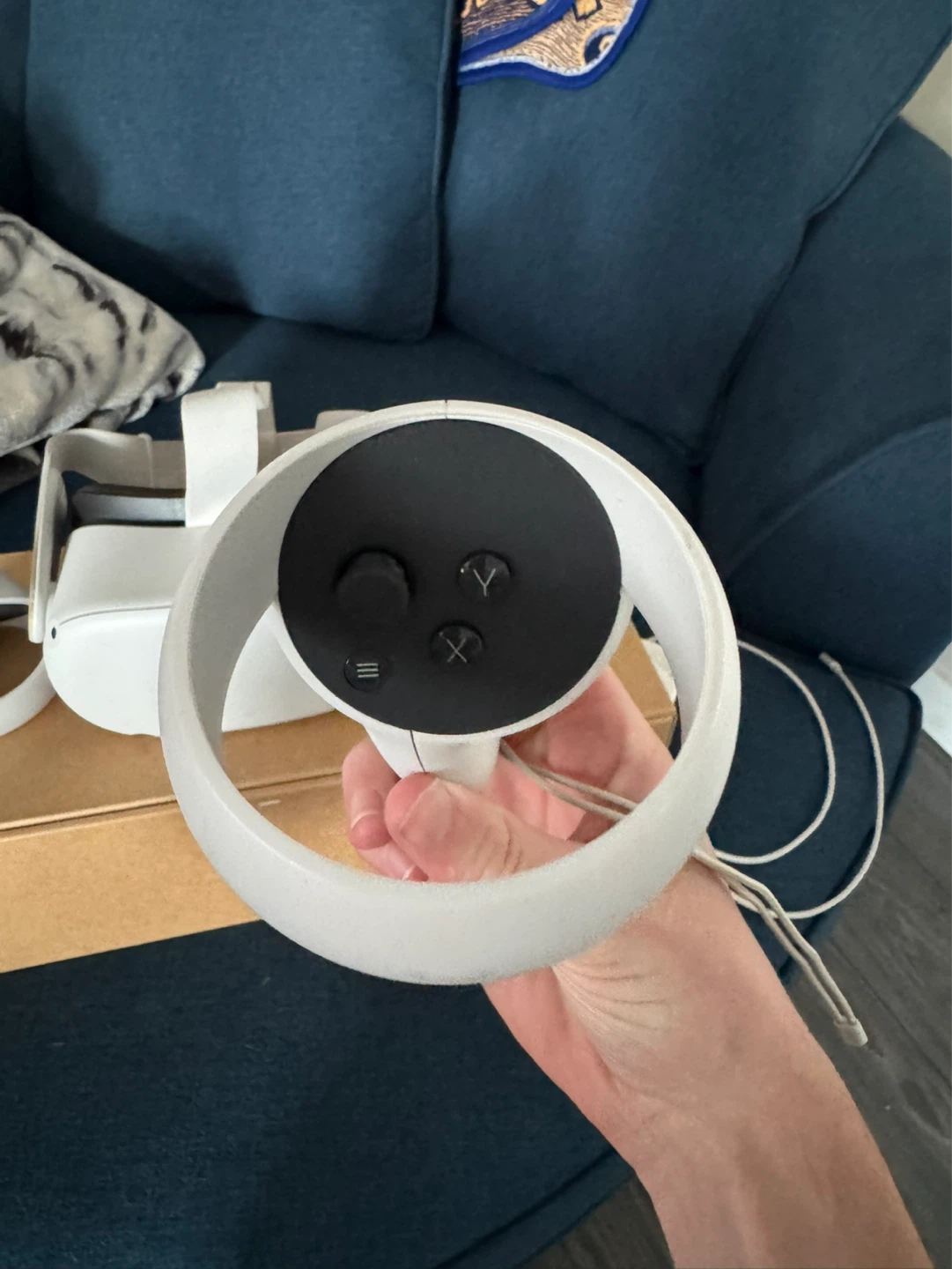 Meta Quest 2 VR Headset with Controllers - photo 4
