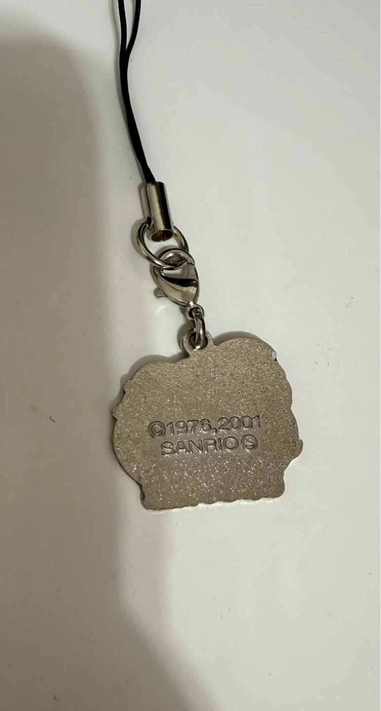 Hello Kitty metal charm keychain - photo 2