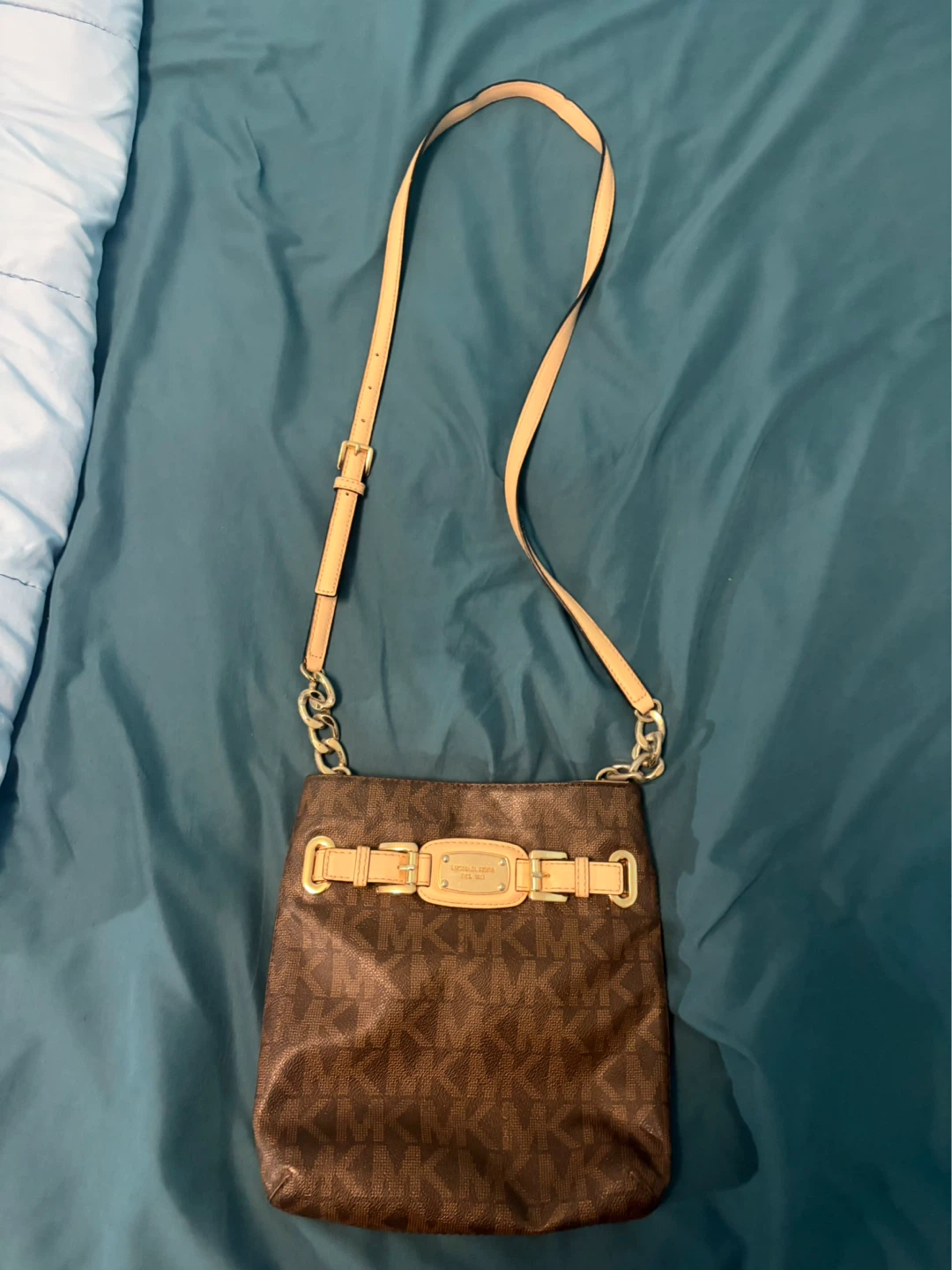 Michael Kors Signature Logo Crossbody Bag