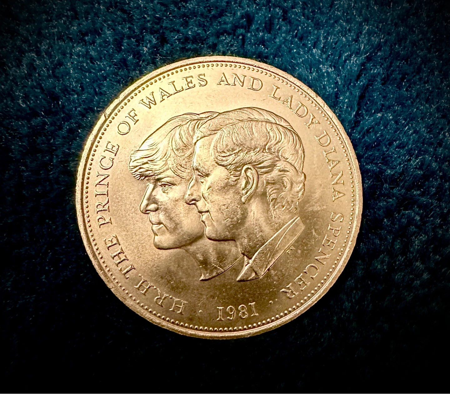 1981 Prince Charles and Lady Diana Spencer Coin