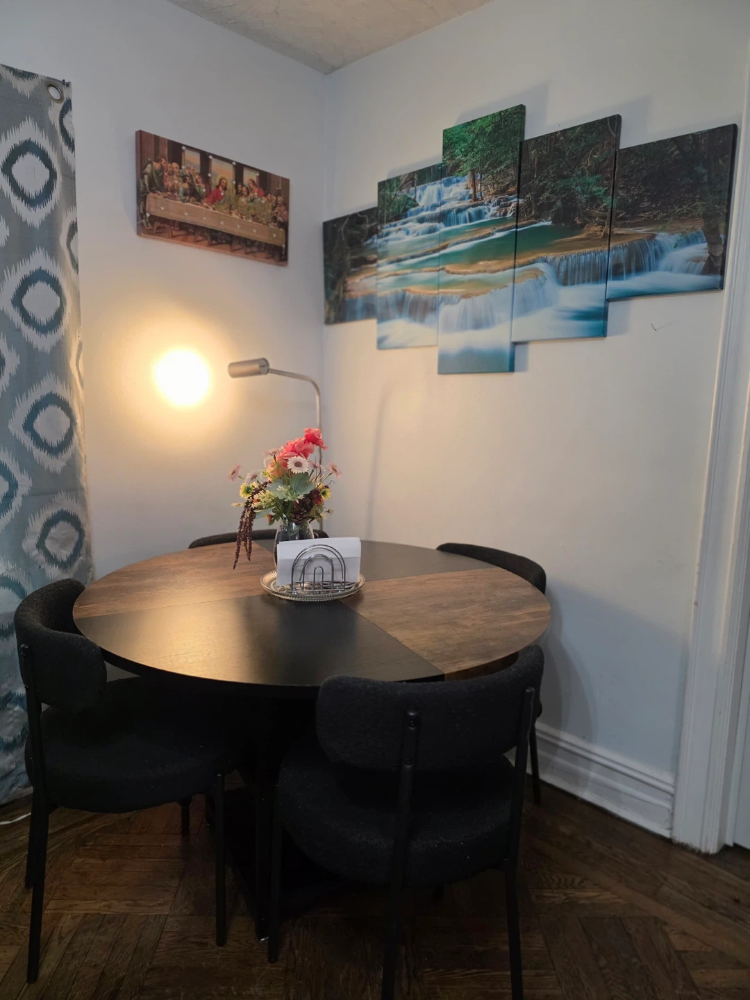 Dining Room Set, Round Table + Cushioned Chairs