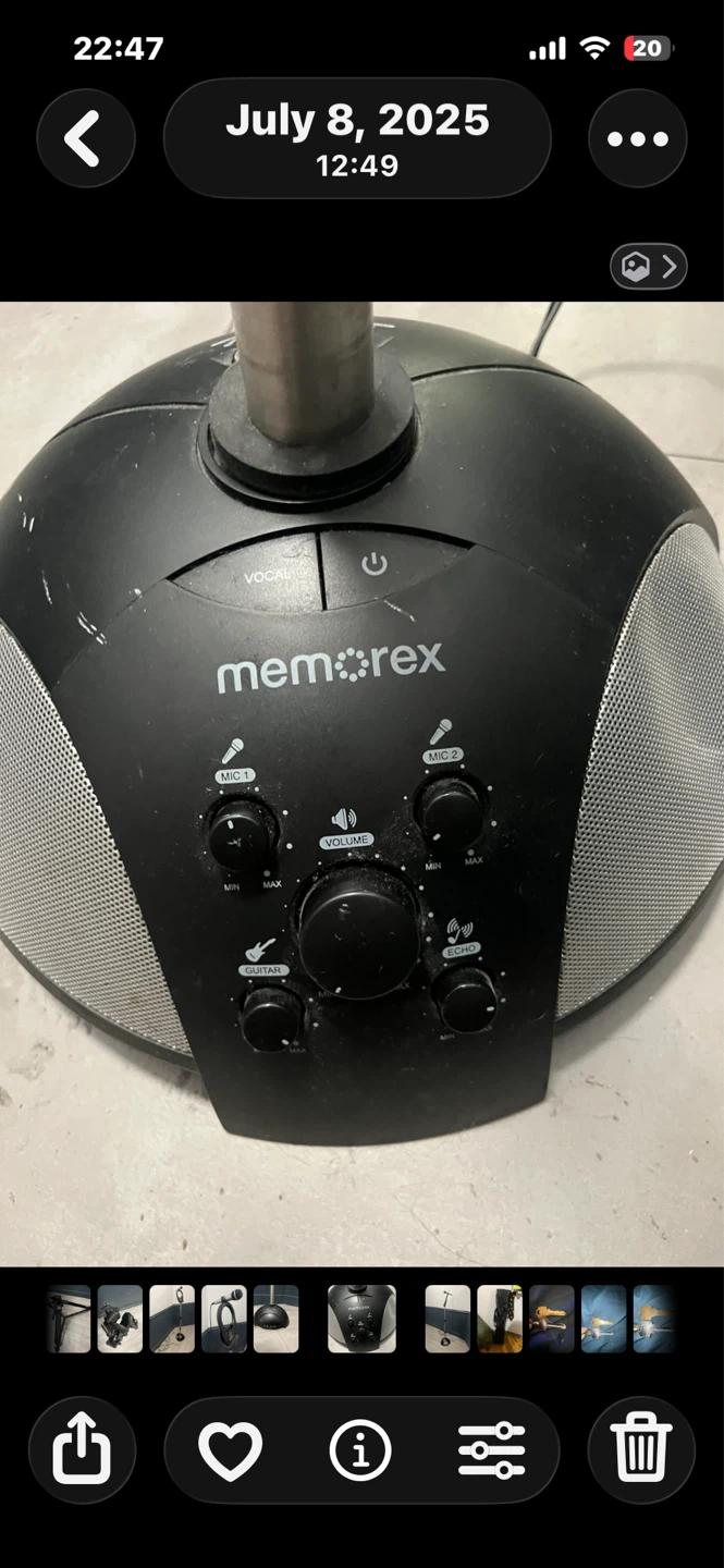 Memorex Karaoke Machine with Microphone and Stand - photo 3