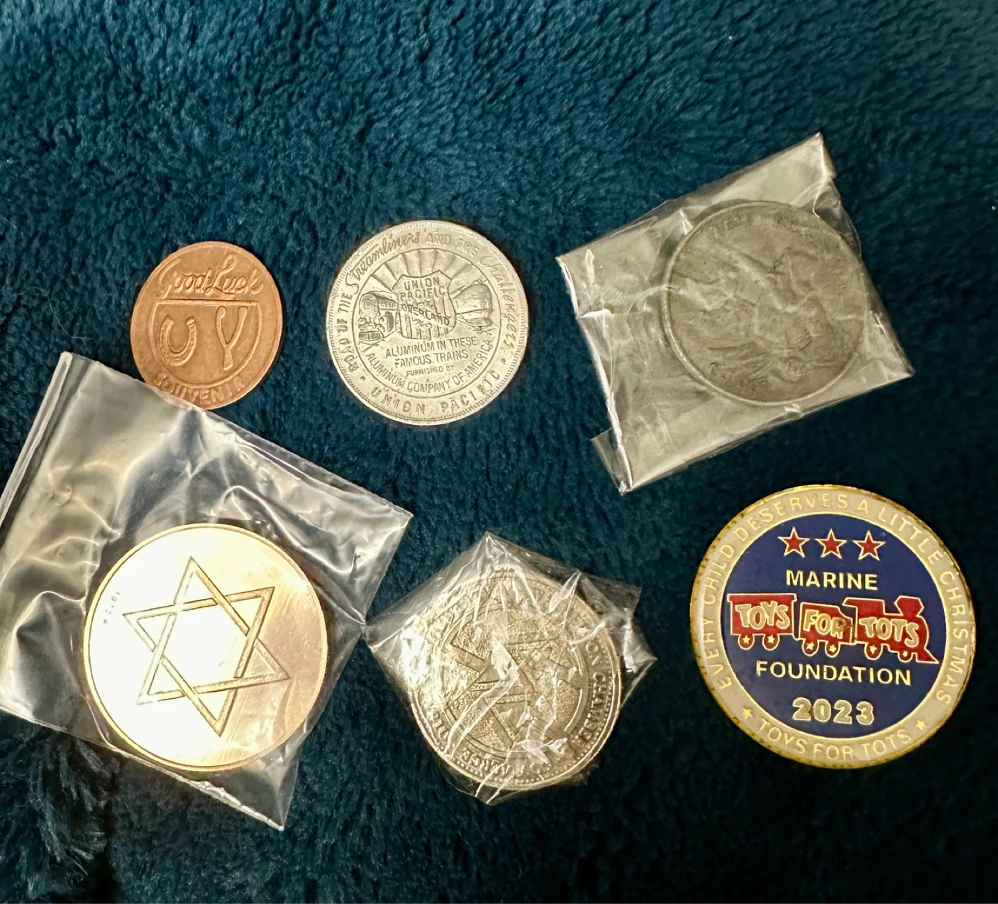 Collection of commemorative coins and medallions - photo 2