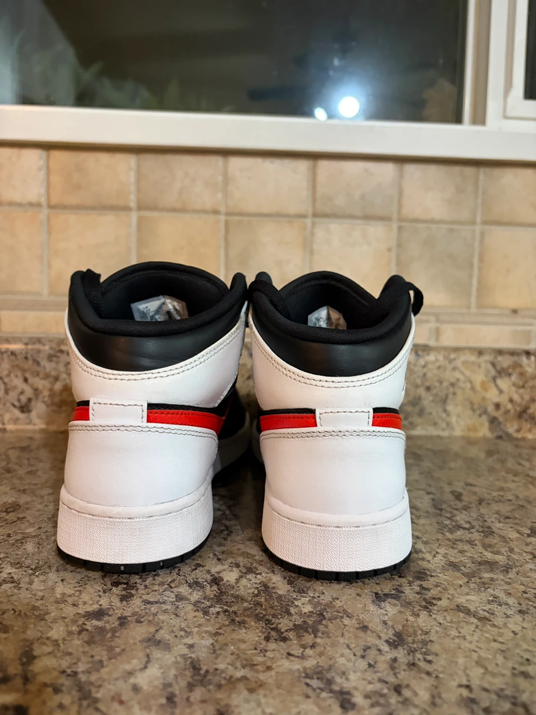 Air Jordan 1 Mid SE White Black Red - photo 2