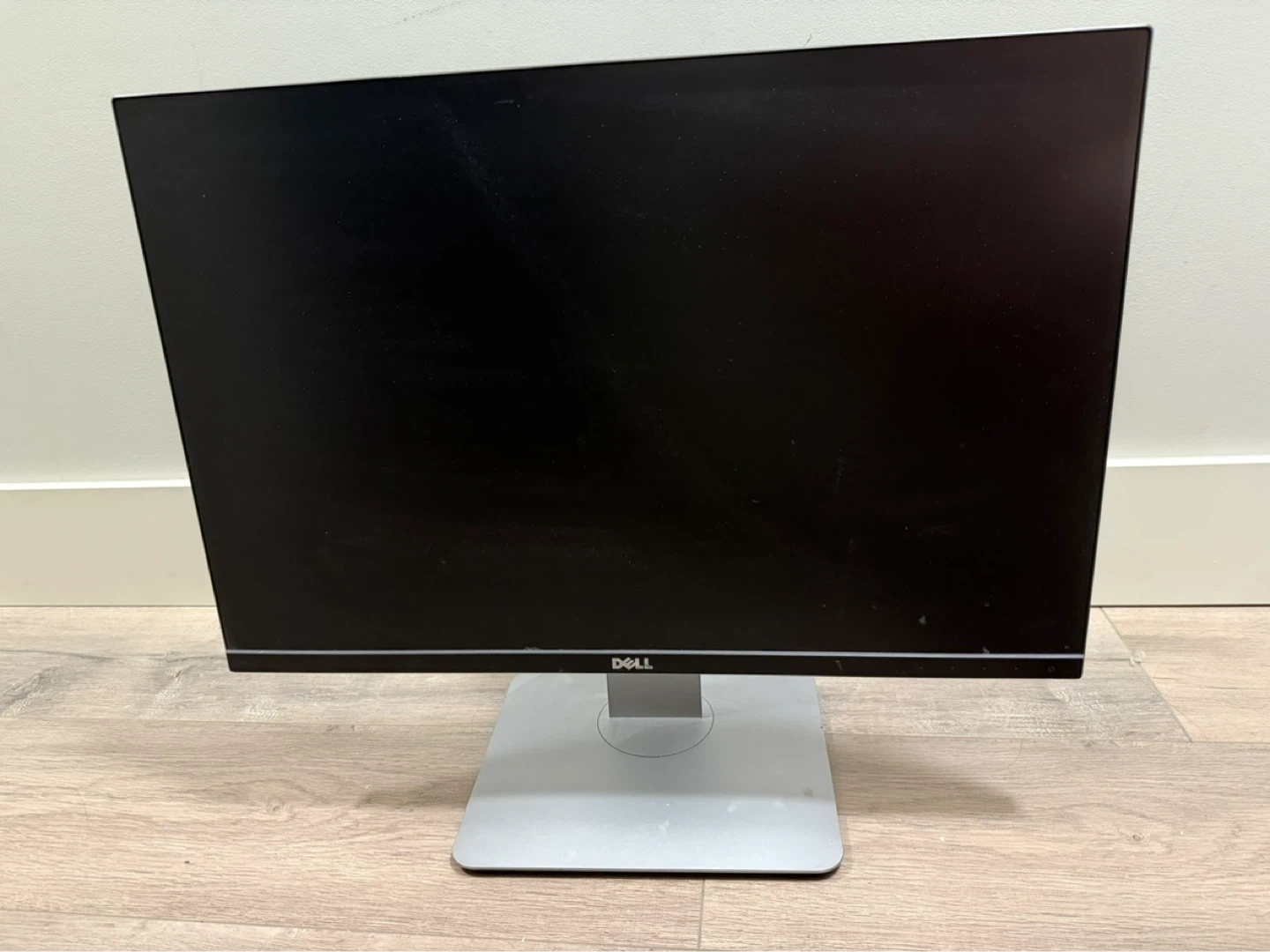 Dell U2415B LCD Monitor