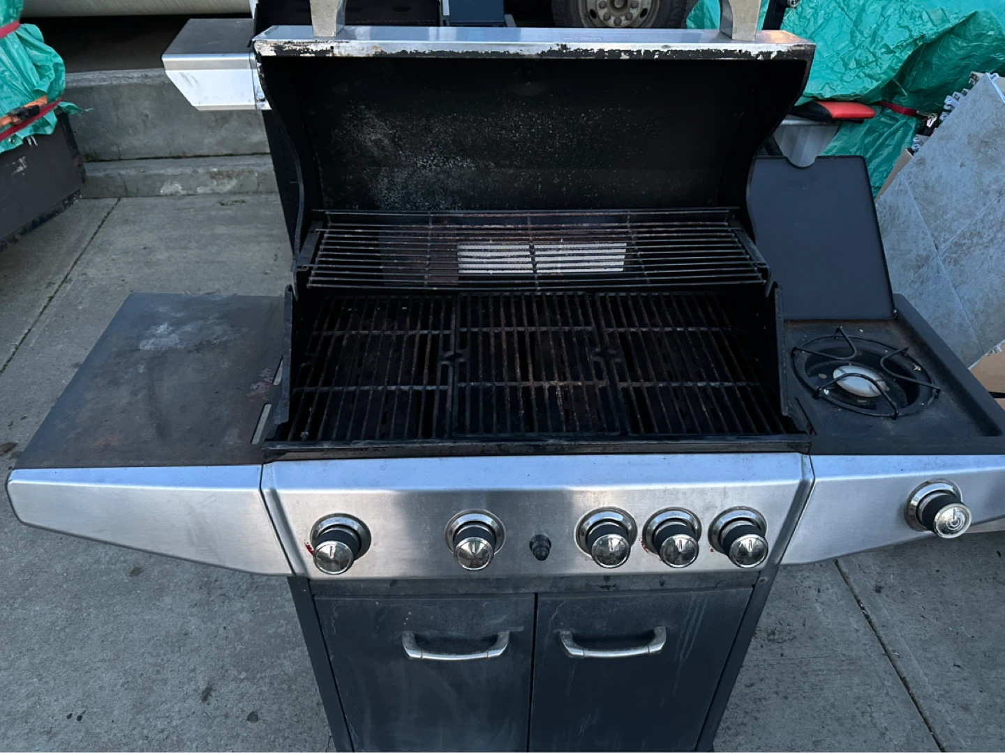 BBQs free delivery - photo 5