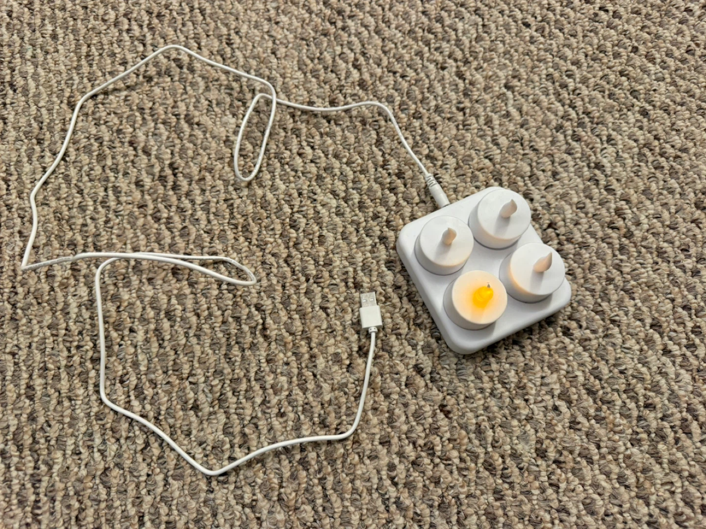 Set of 4 LED Flameless Tea Lights with Charging Base