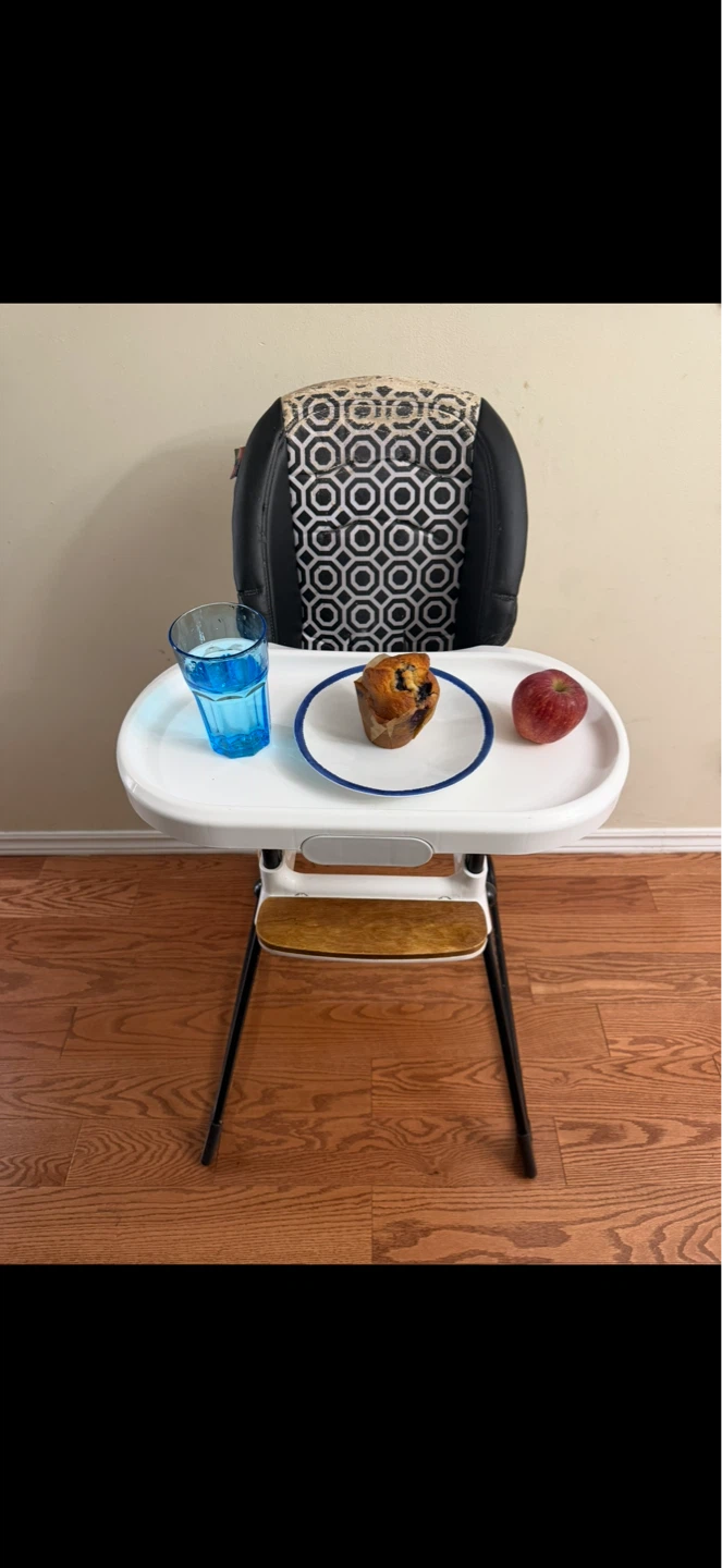 Feeding/Eating Baby-Soft-Highchair - photo 2
