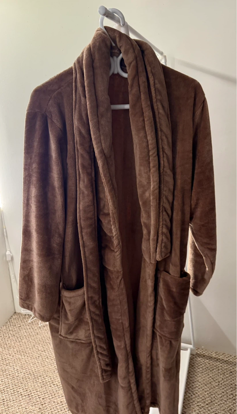 Cozy Plush Bathrobe - photo 2