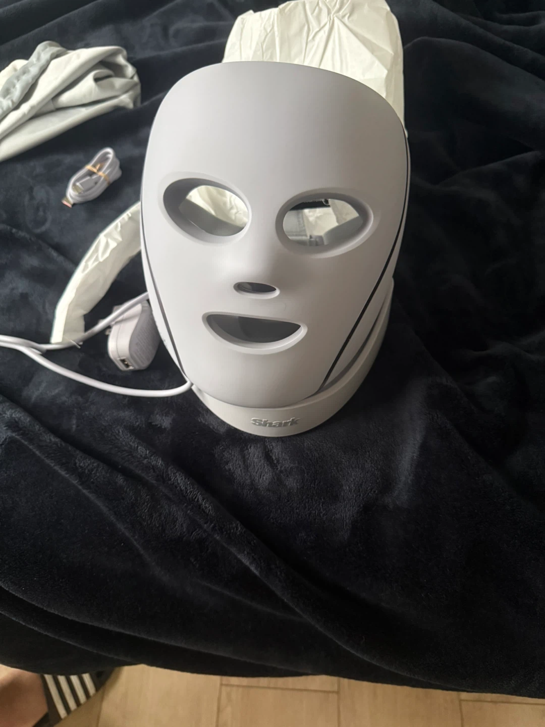 Shark CryoGlow Mask - photo 4