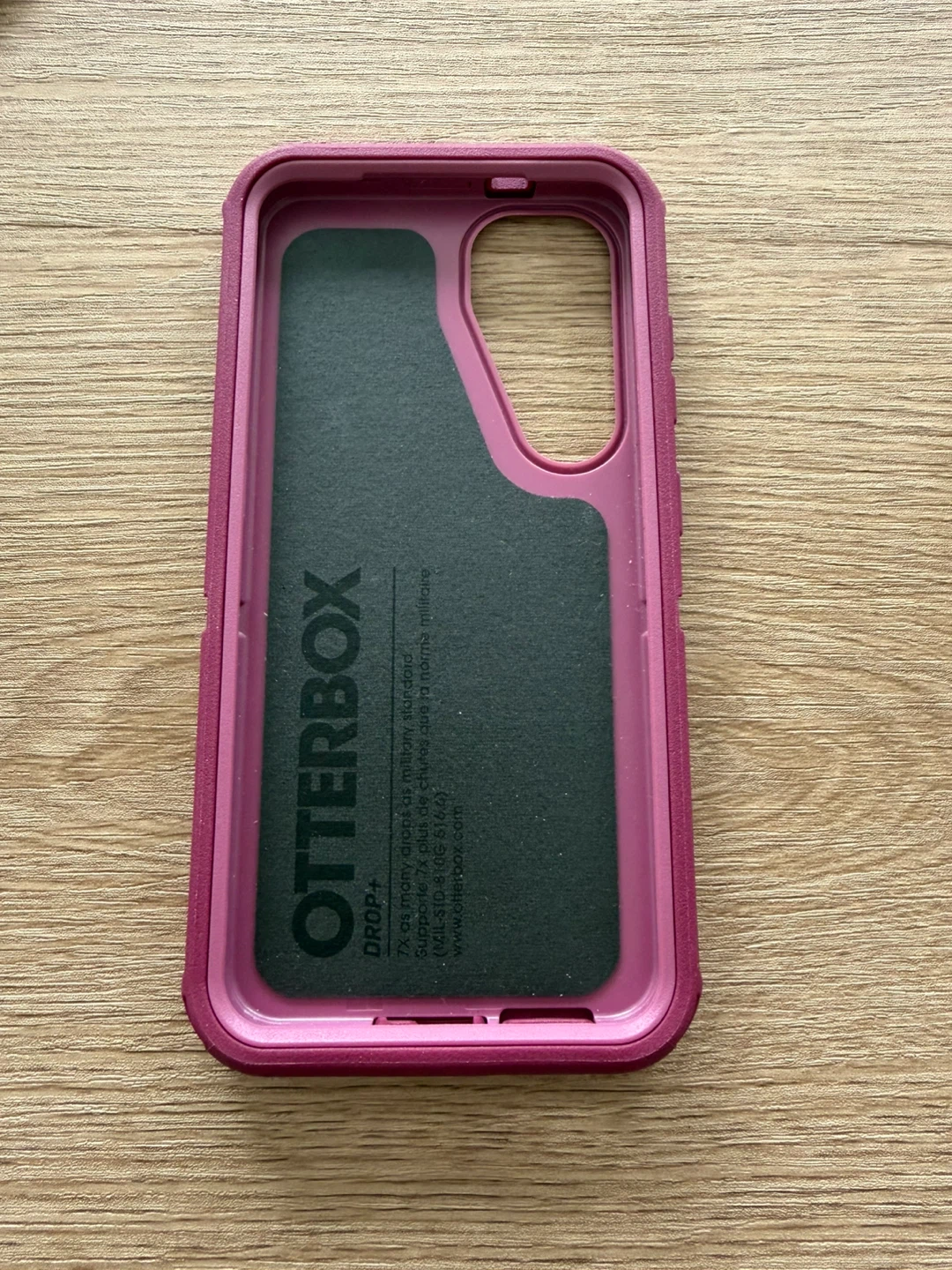 Samsung S24/25 Otterbox Defender Pink Brand New - photo 3