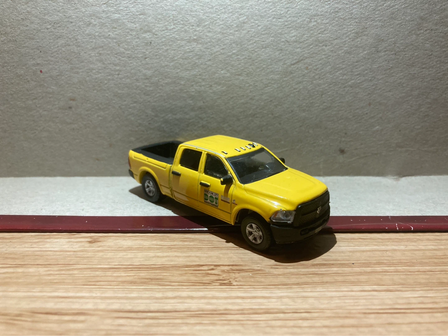 Greenlight Loose / 2017 Ram 2500 New York City DOT Maintenance