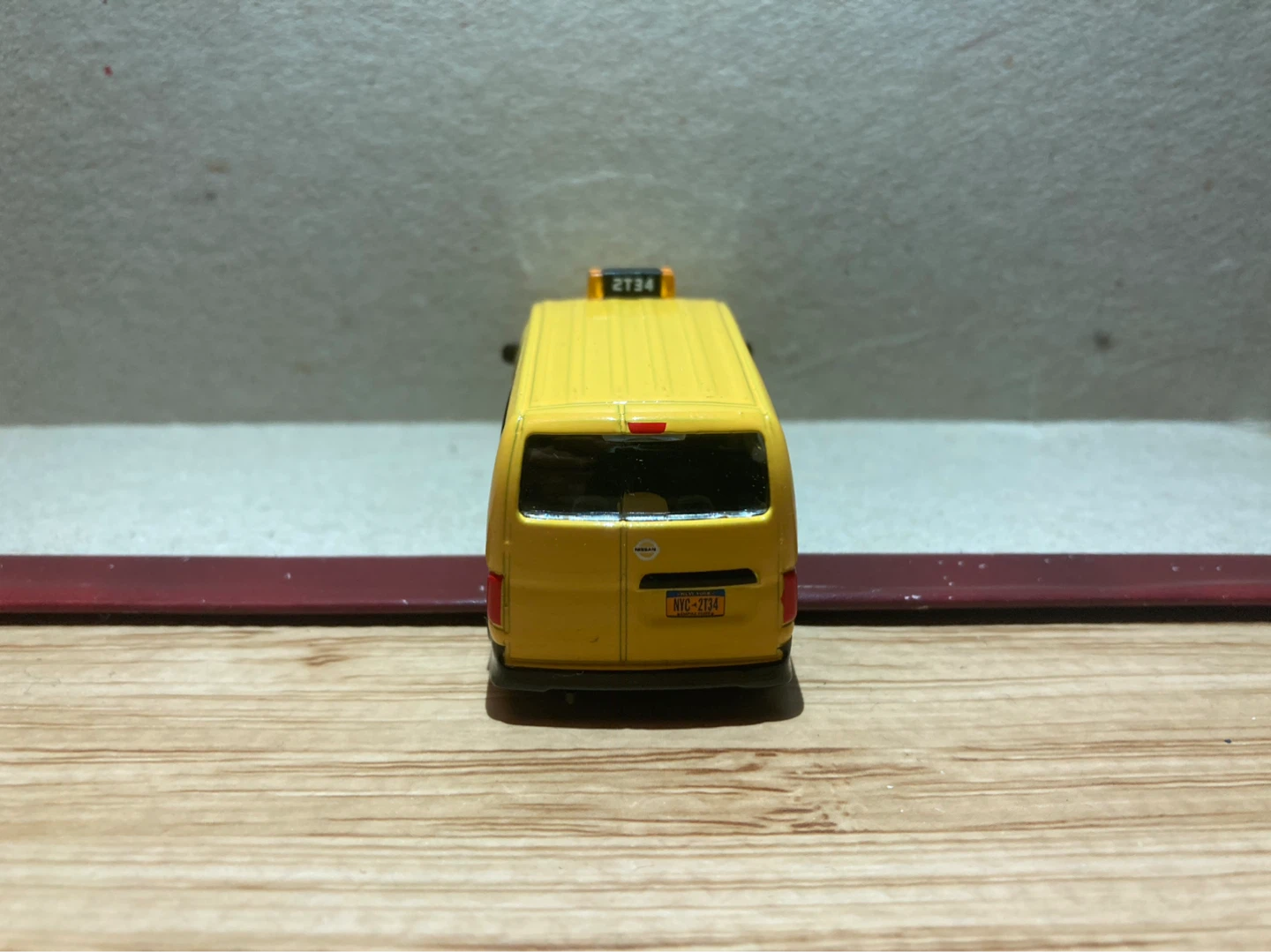 Realtoy/Daron Loose / NYC Taxi Nissan NV200 - photo 4