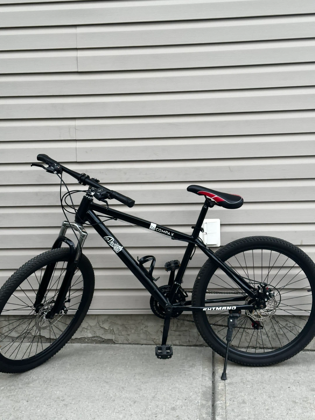 Men's Black Mountain Bike