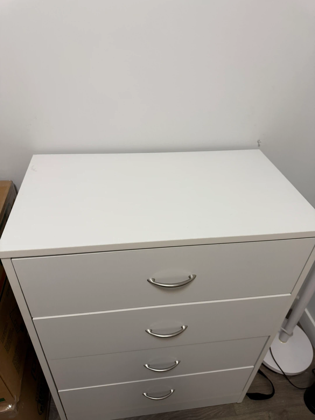 White 4-Drawer Chest - photo 2