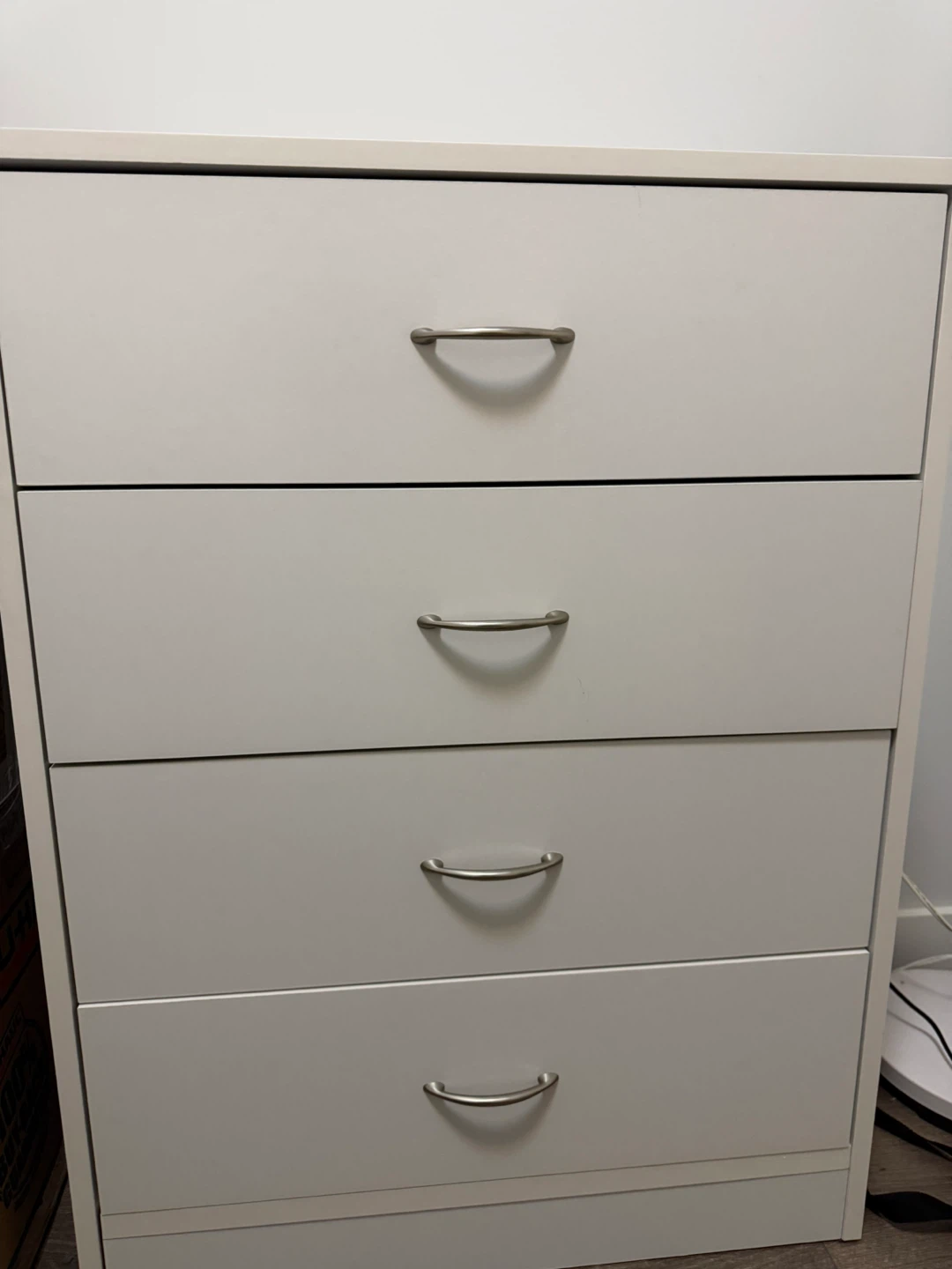 White 4-Drawer Chest - photo 3