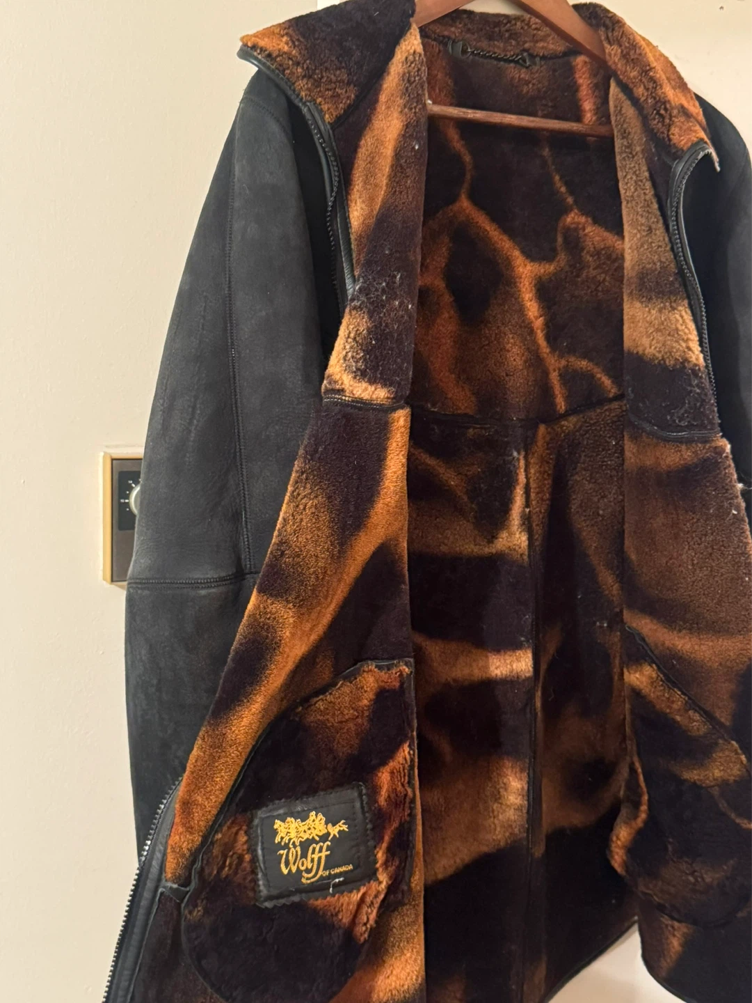 Women’s Wolff Canada Black Shearling Coat, Size M. - photo 3
