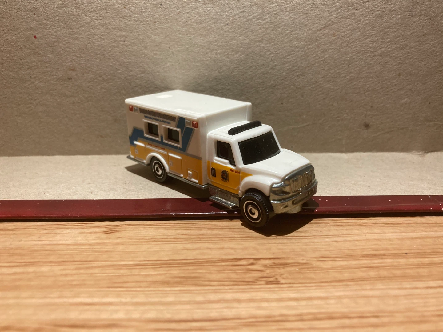 Matchbox Loose / International Ambulance / BCFD