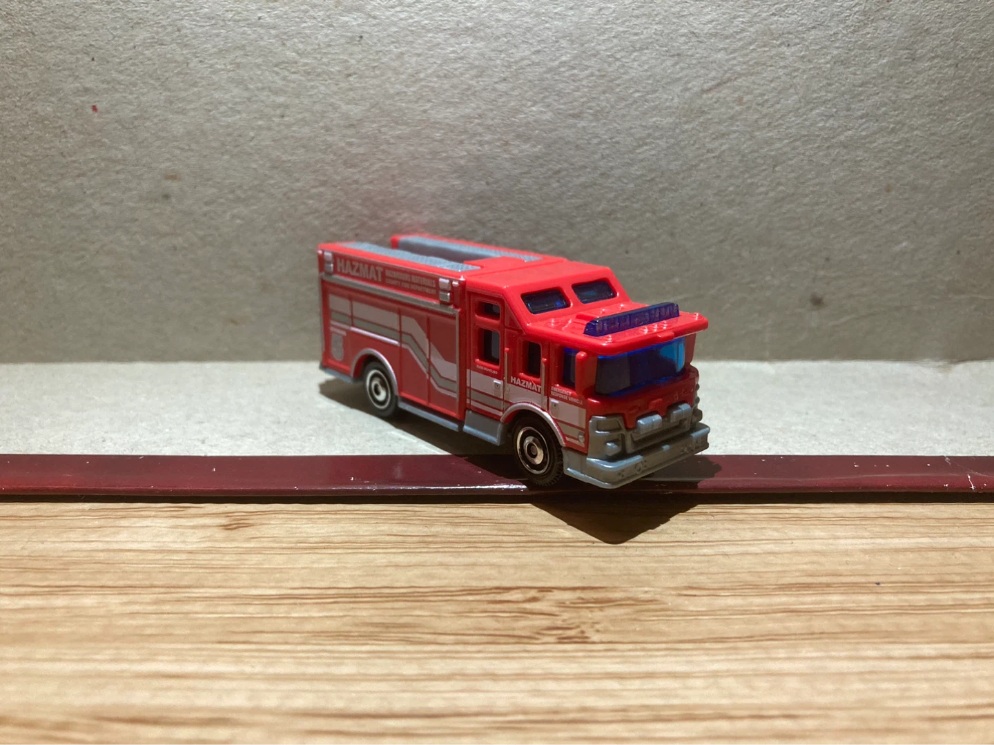 Matchbox Loose / Hazmat Fire Truck / Fire Department
