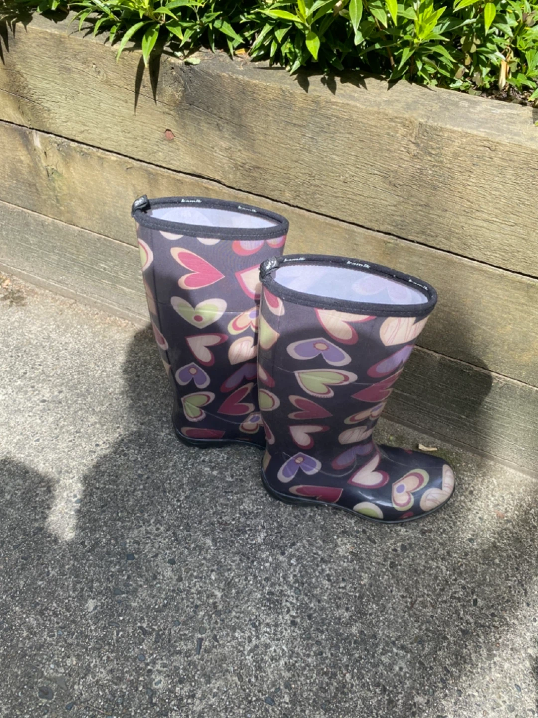 Rain Boots Size 9 - photo 2