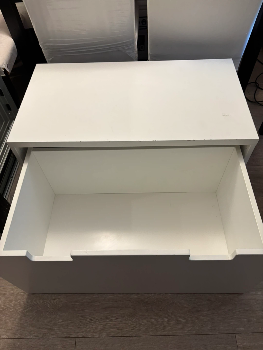 White Storage Box / Toy Chest - photo 2
