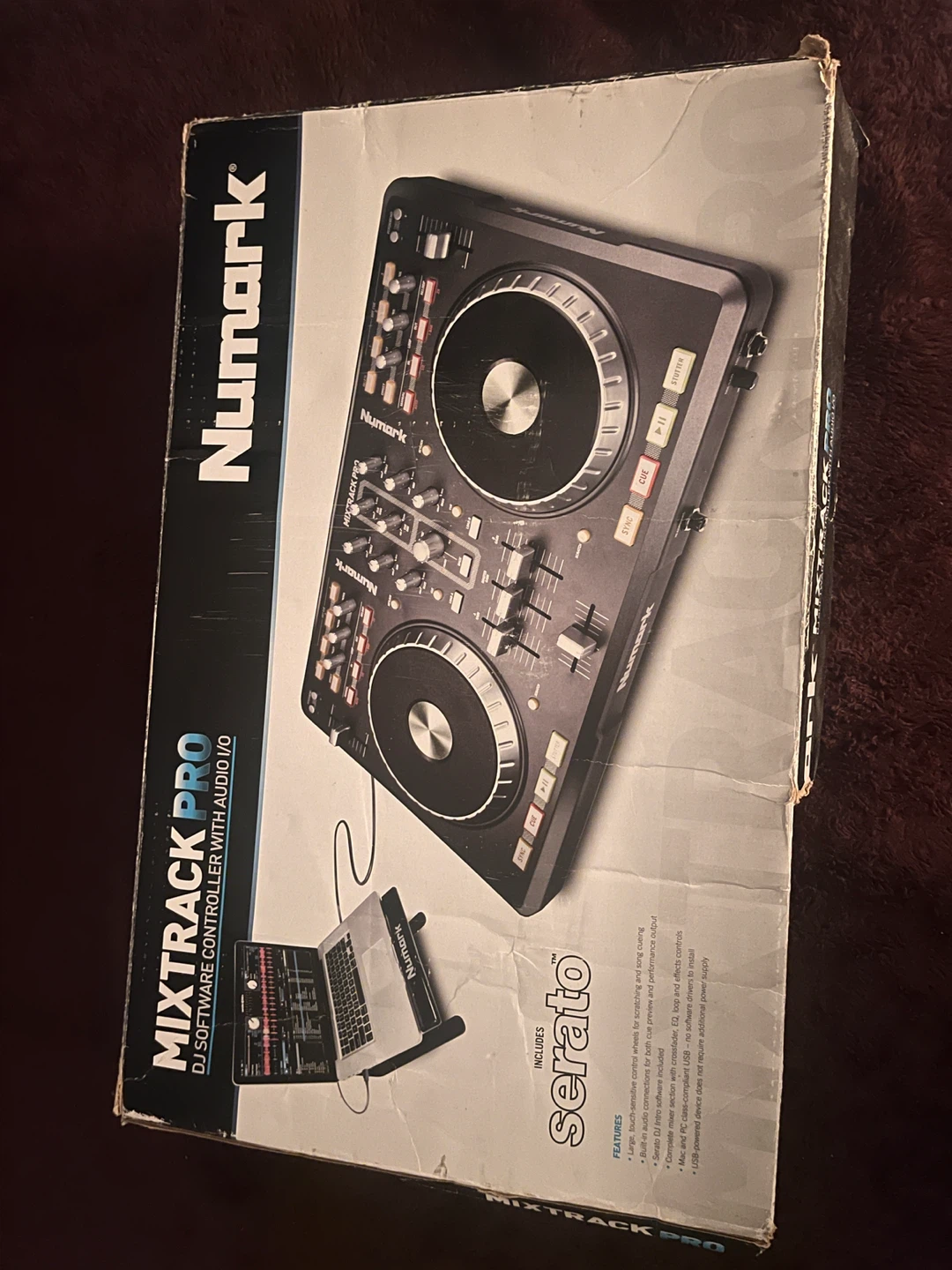 Numark Mixtrack Pro DJ Controller