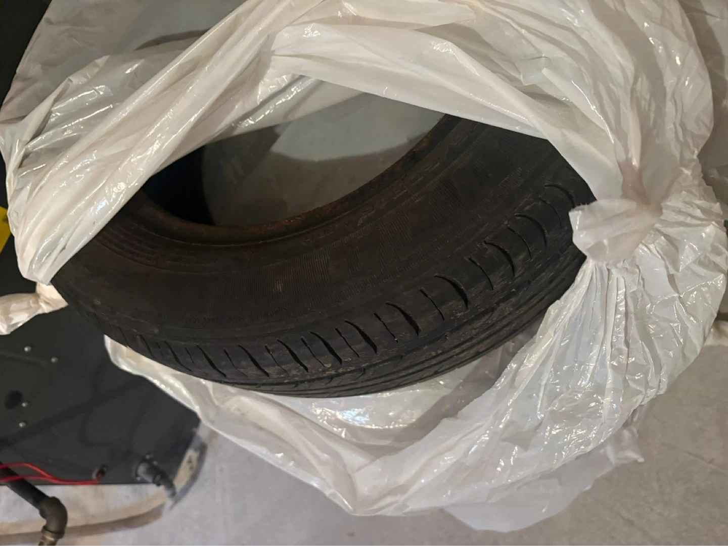 Set of 4 Used Tires - photo 2