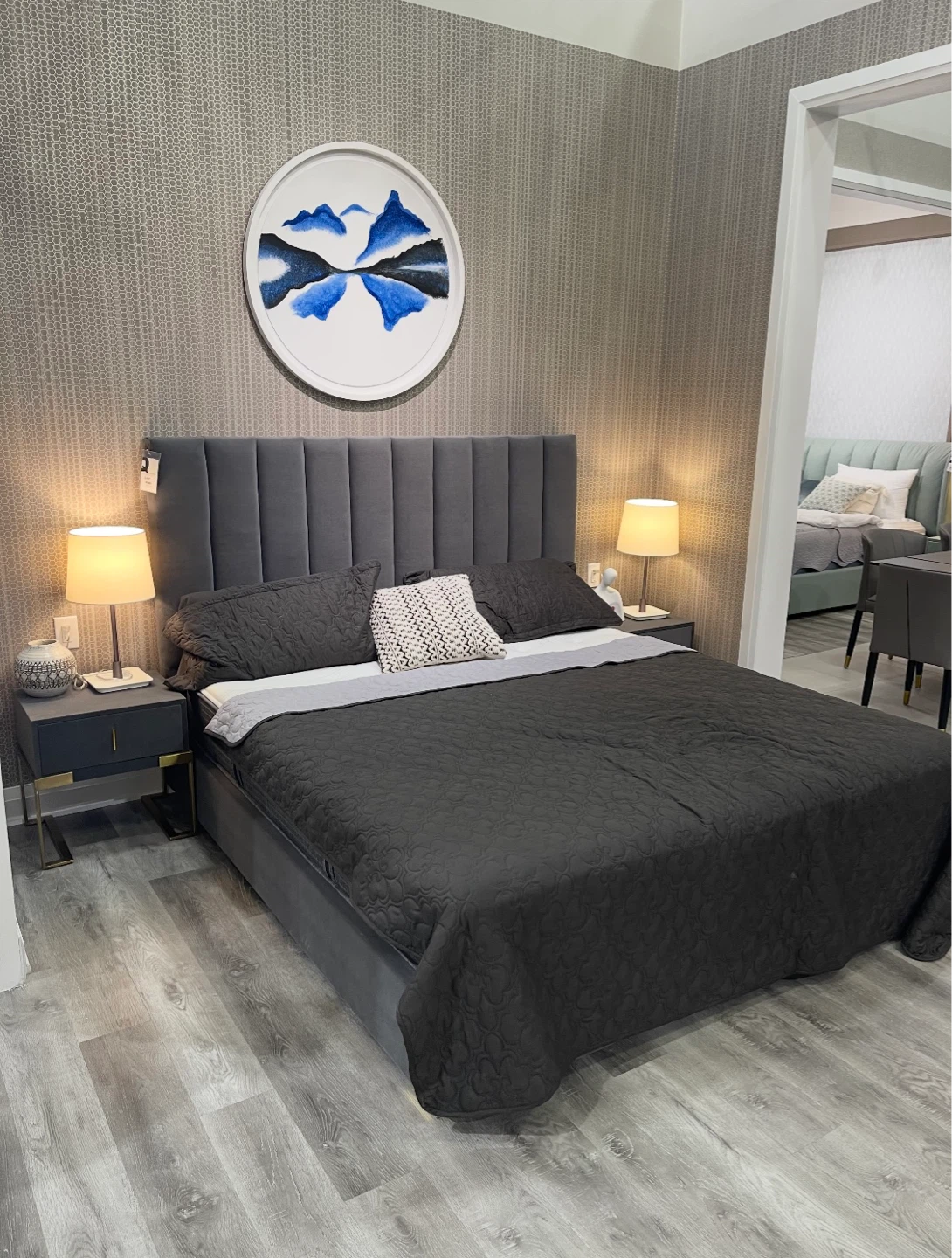 Queen Bed + 2 Nightstands