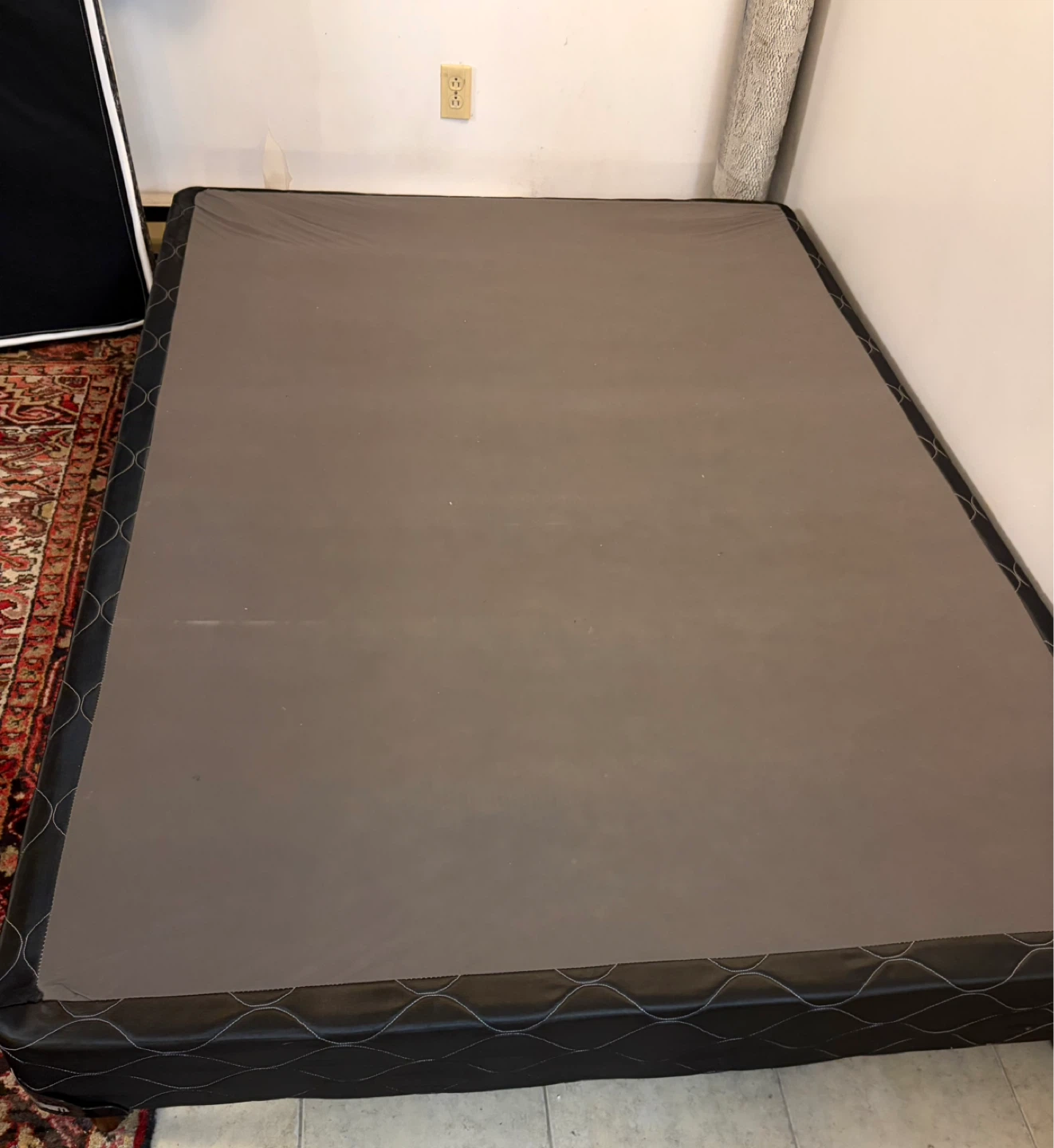 Double box spring with legs - photo 2