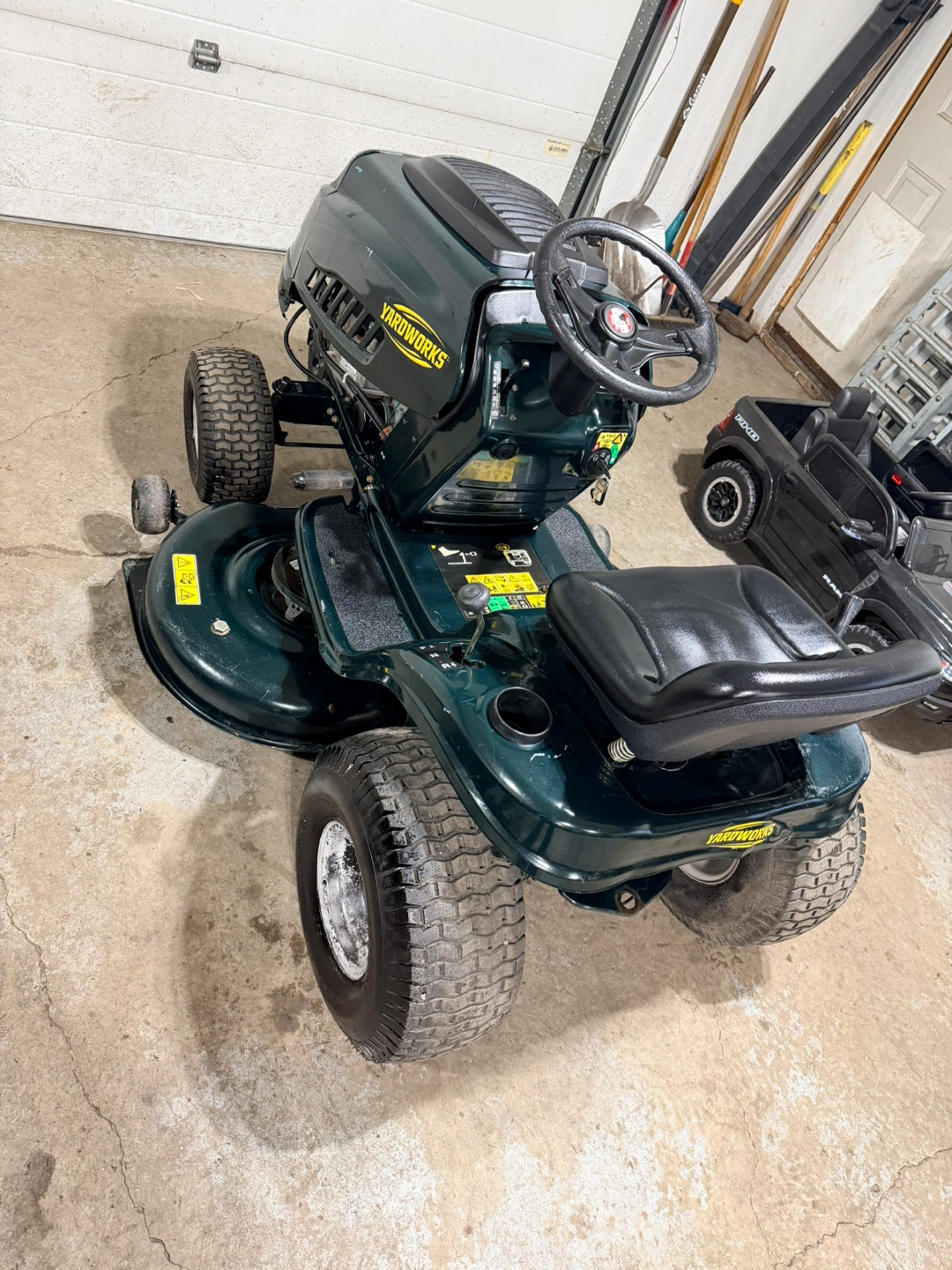 Yard works riding mower - photo 3