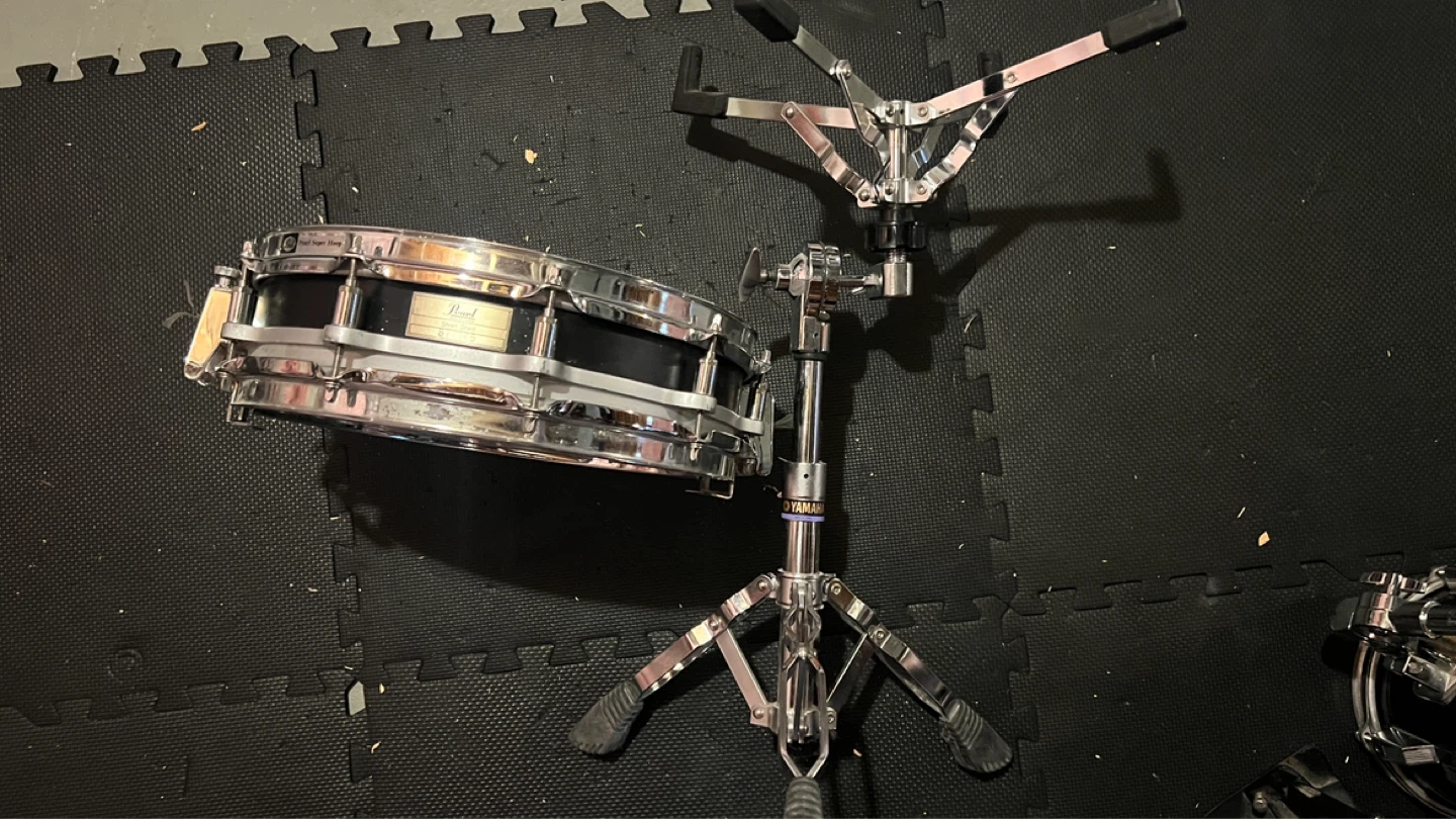 Pearl Drum Set with Pearl Pedals - photo 2