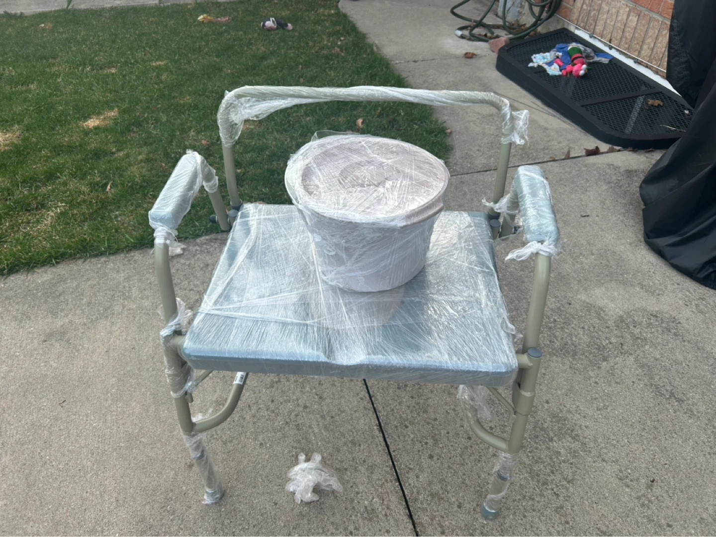 3-in-1 Commode Chair with Bucket - photo 3