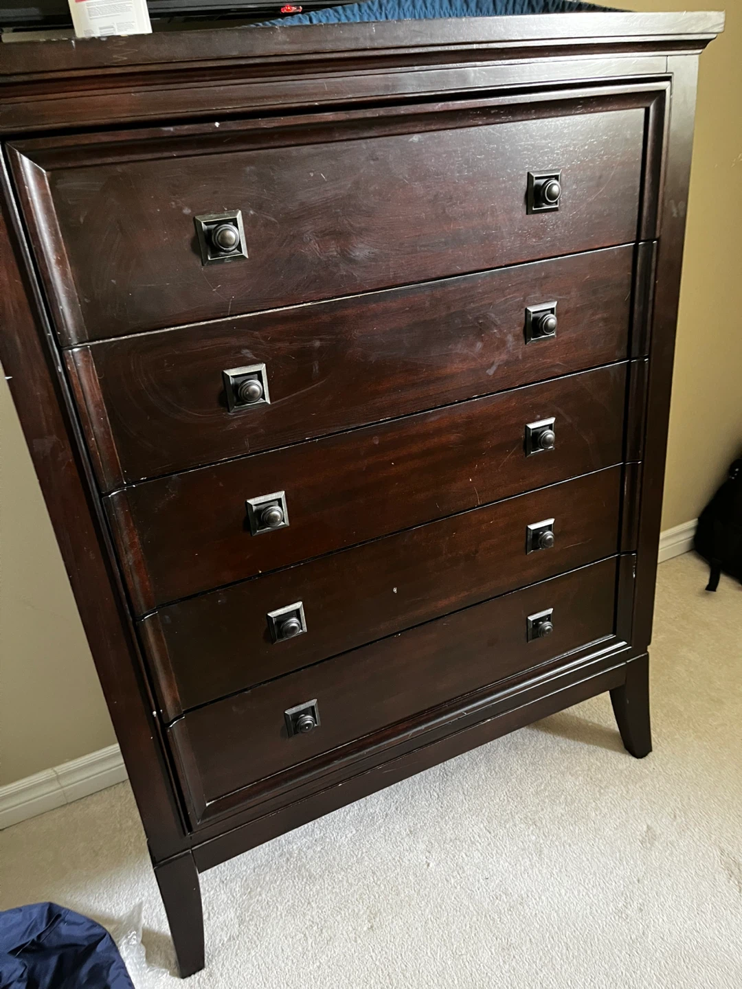 Dark Wood 5-Drawer Dresser