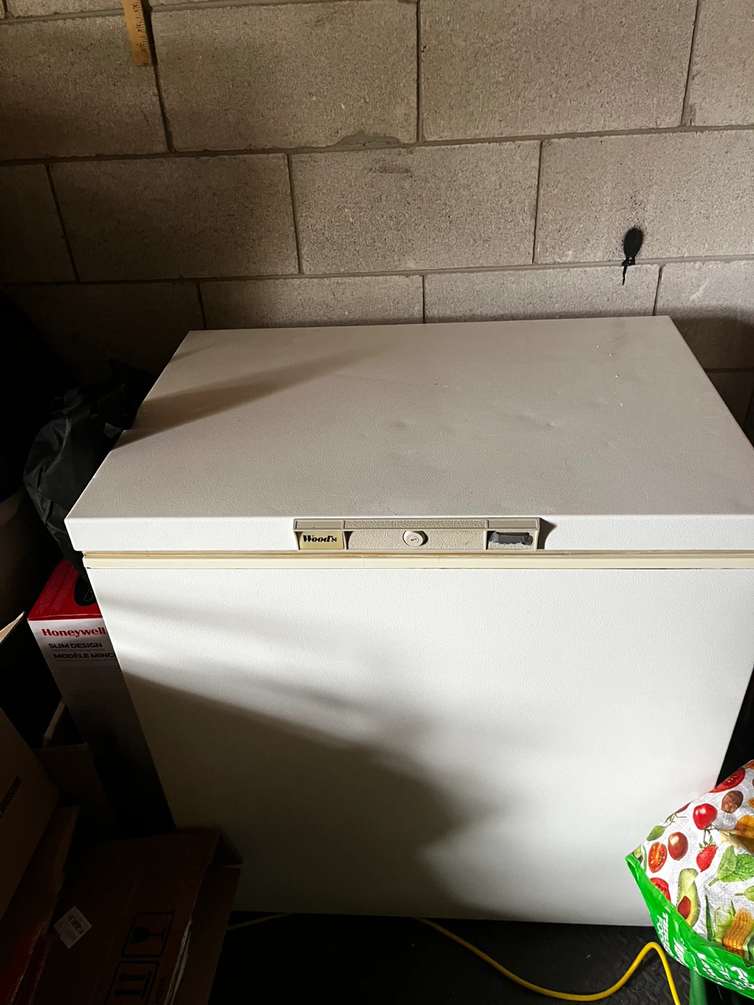 Wood's Chest Freezer