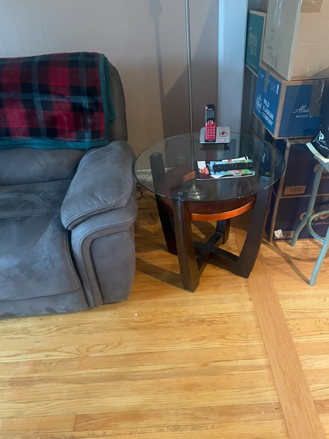 36” round glass coffee table with two matching 26” end tables - photo 3