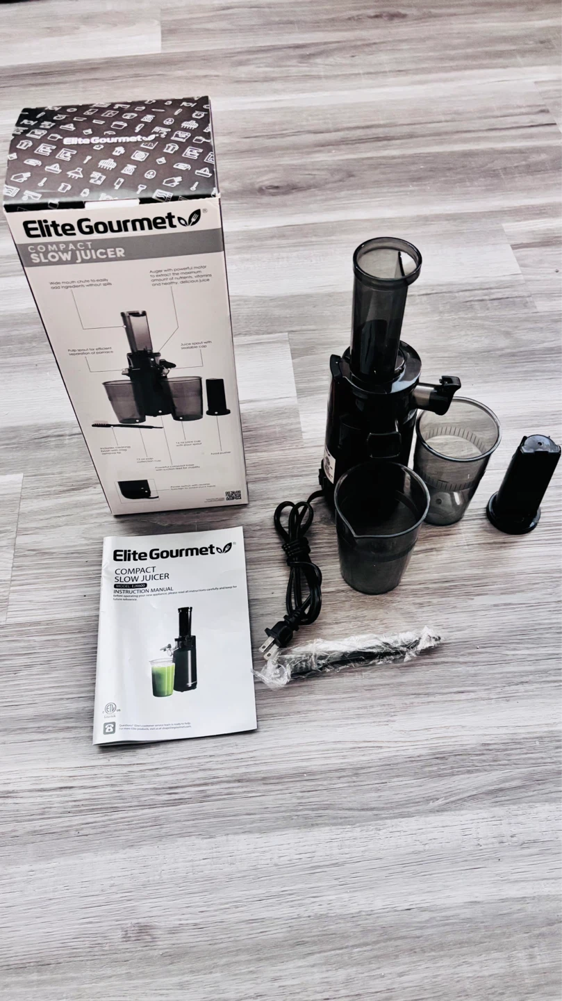 Elite Gourmet Compact Slow Juicer - photo 2