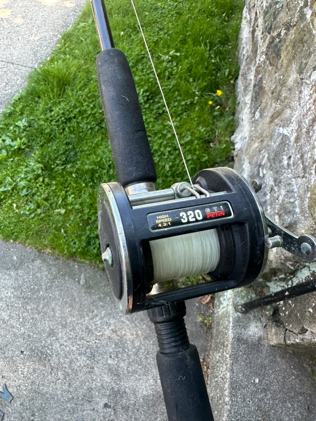 Penn 320 GTI Fishing Reel and Rod Combo
