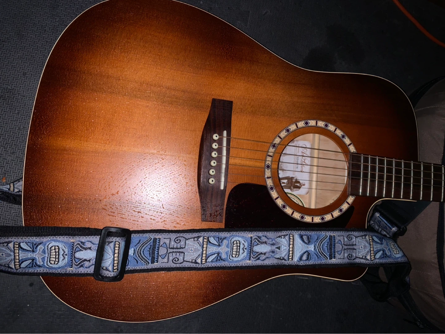 Art & Lutherie "Canada" Acoustic Guitar
