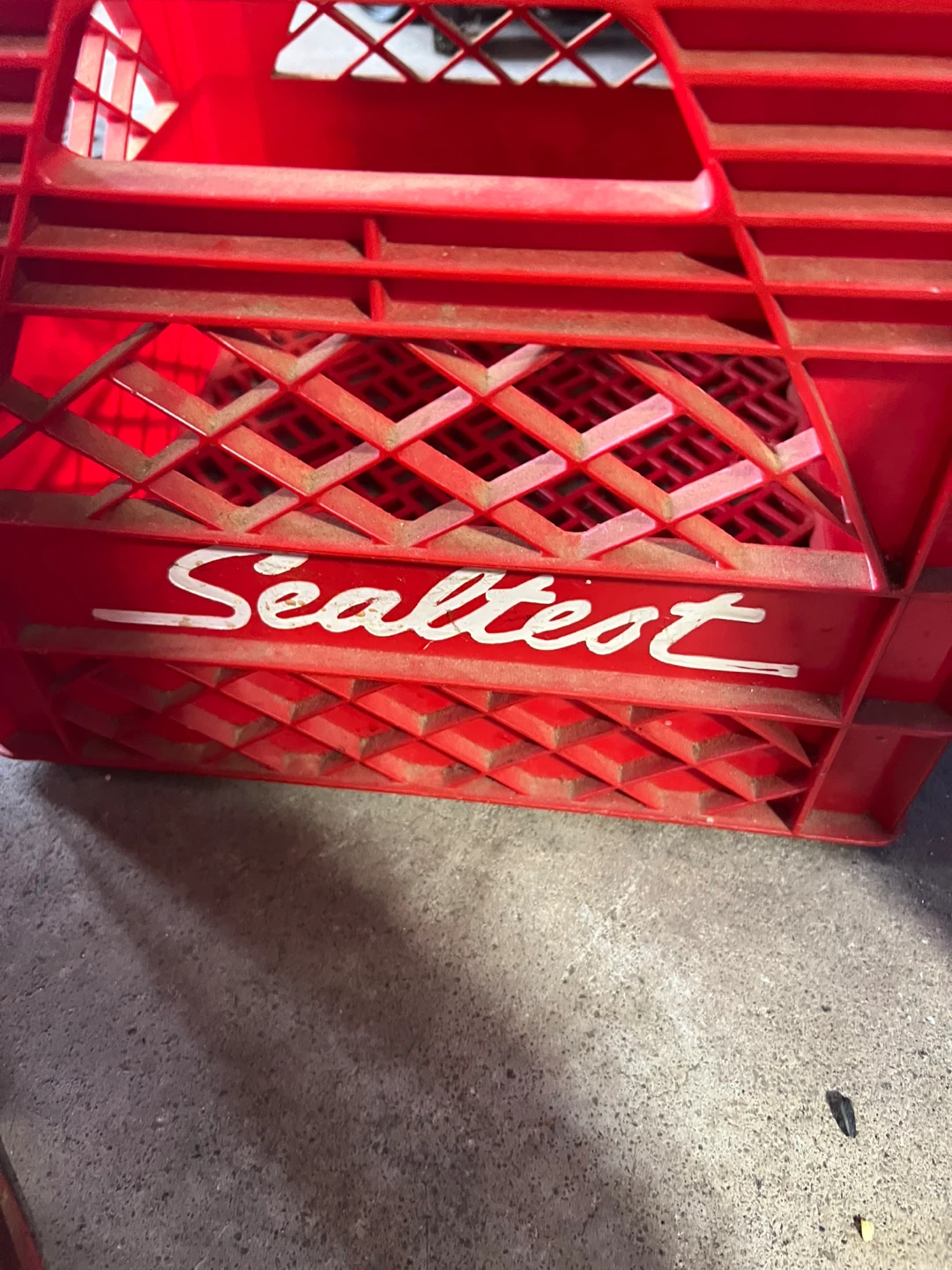 Red Sealtest Milk Crate - photo 2