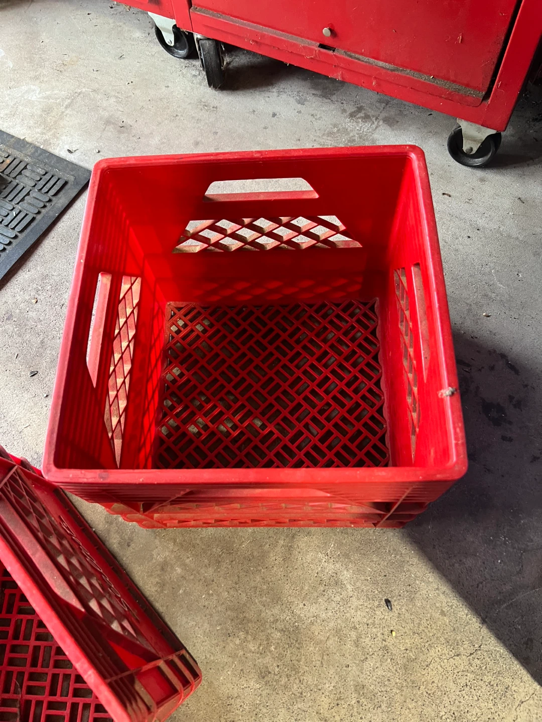 Red Sealtest Milk Crate - photo 3
