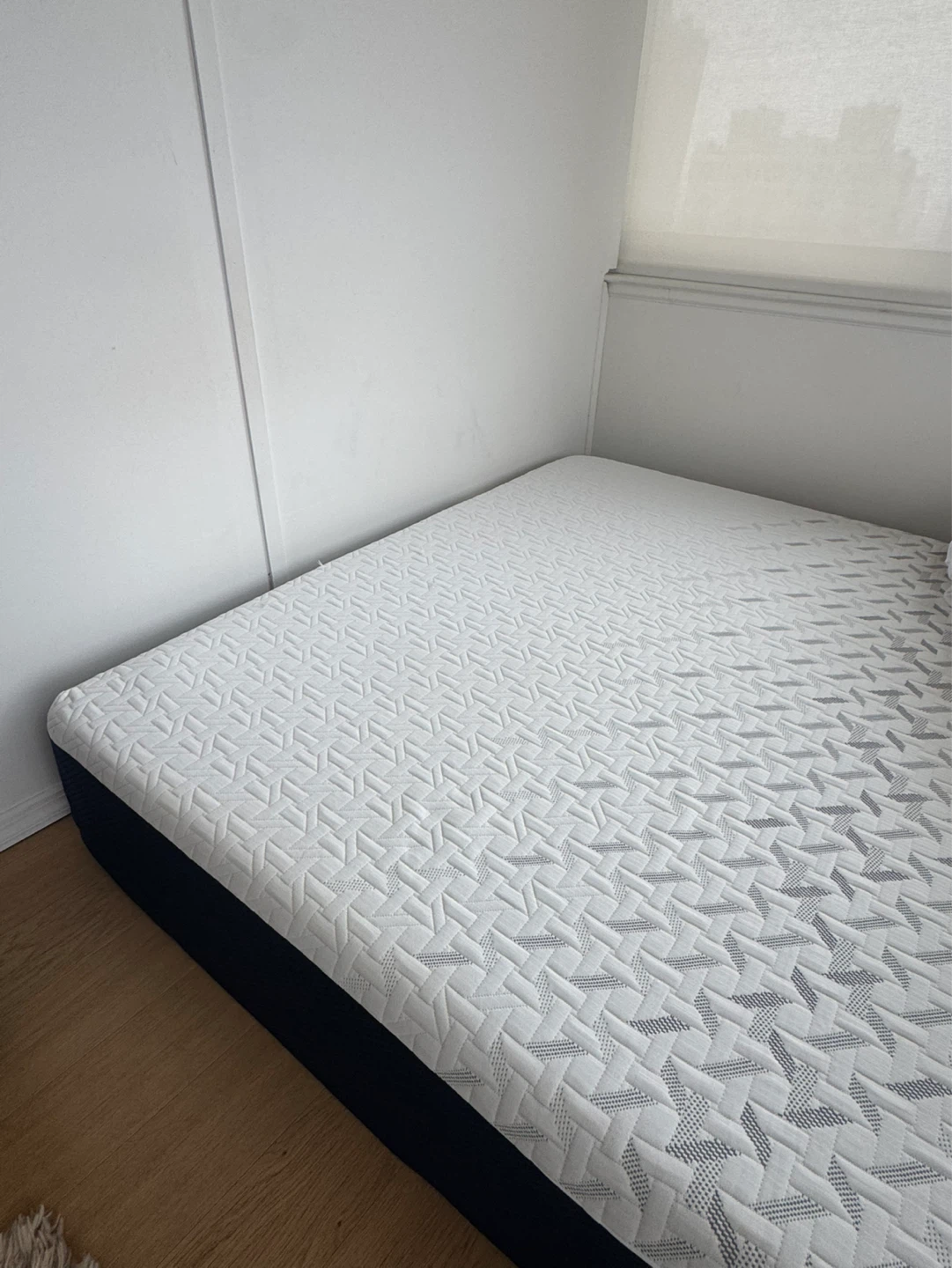 Queen Bed Mattress - photo 2