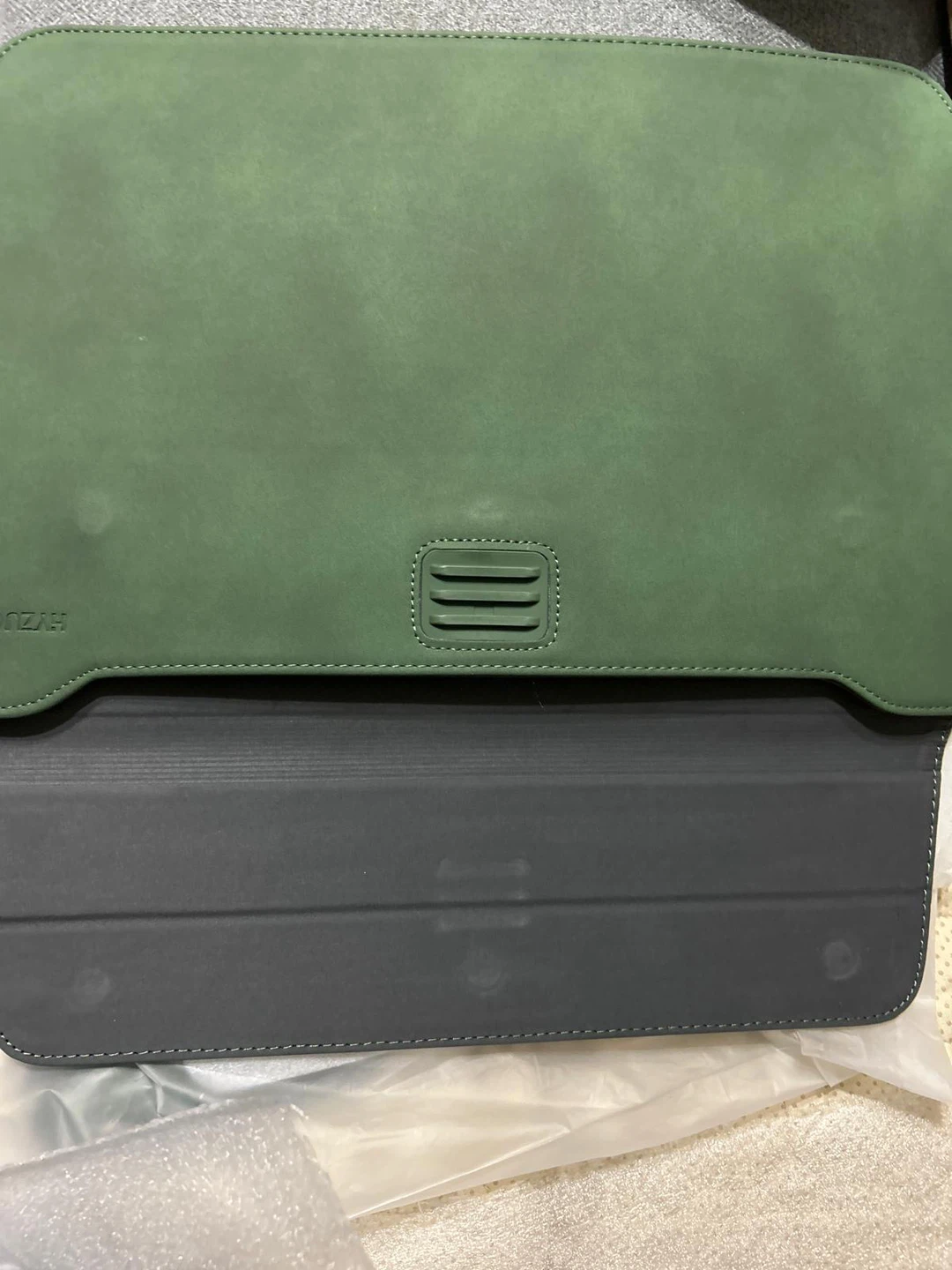 New-Green Faux Suede Laptop Sleeve with Stand and Pouch - photo 3