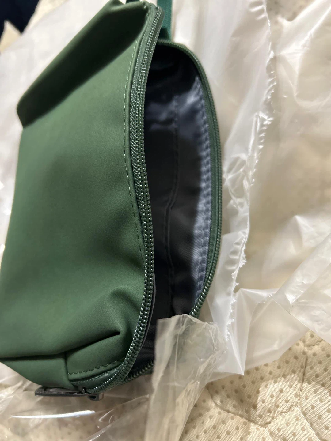 New-Green Faux Suede Laptop Sleeve with Stand and Pouch - photo 4